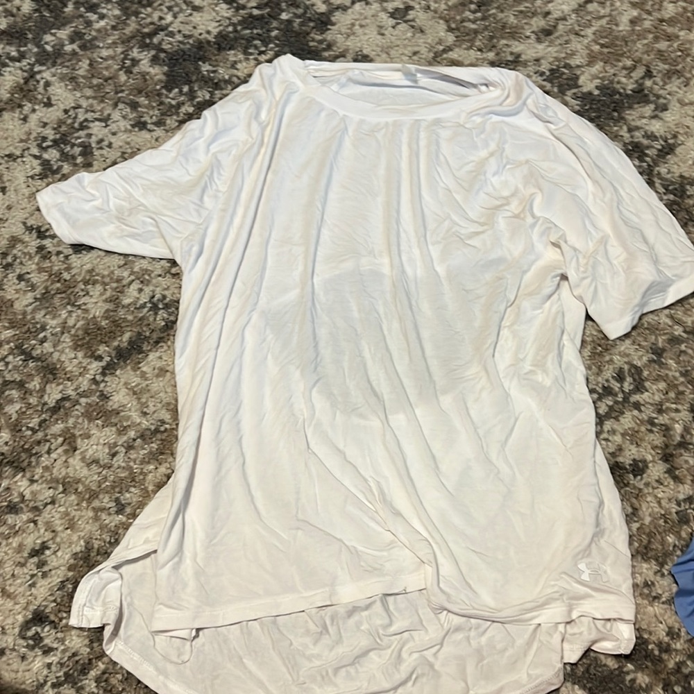 Under armour workout shirt